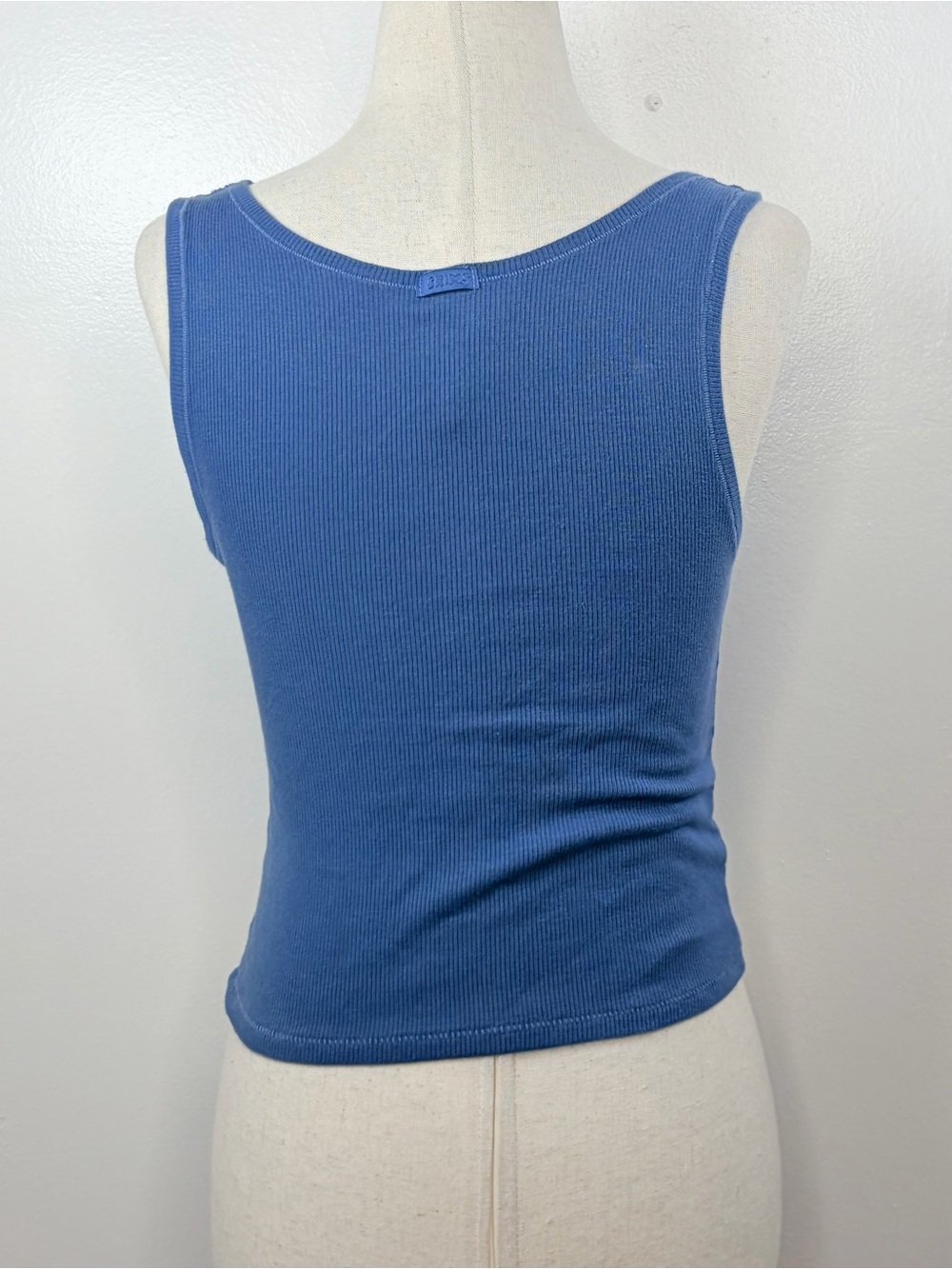 SKIMS Ribbed Tank Top - Picture 7 of 9